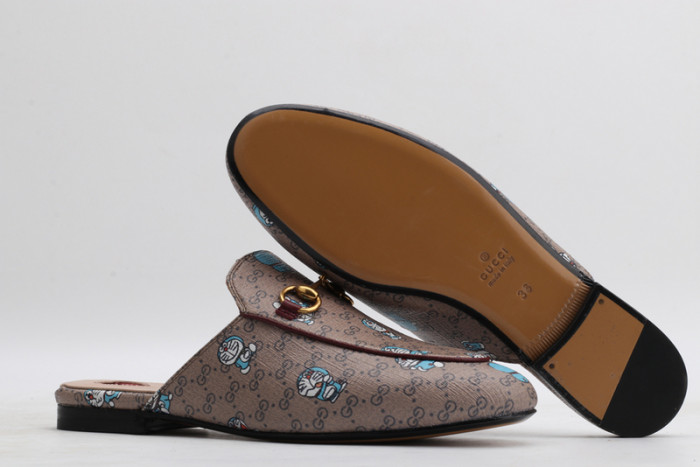 guc loafer