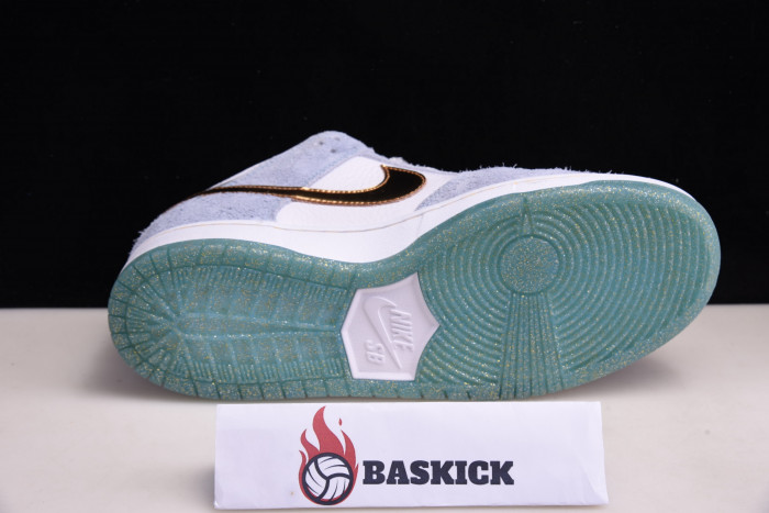 sean cliver x nike sb dunk low dc9936-100