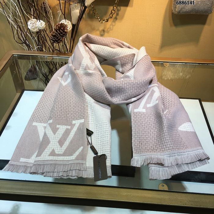 lu vi scarf