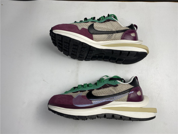 sacai x nike vaporwaffle "string/black villain-red" dd3035-200