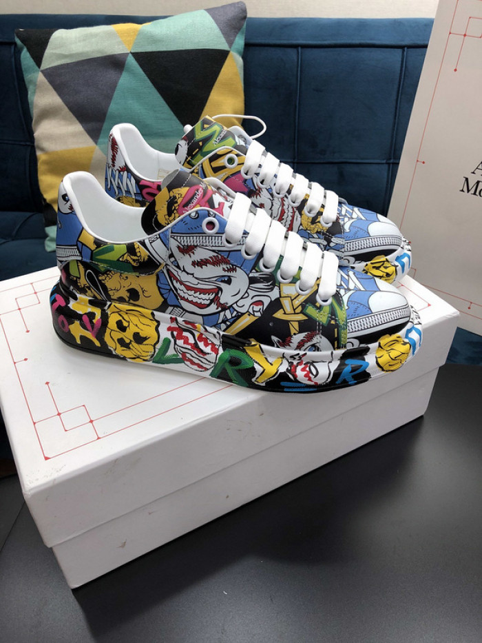alex mcqu sneakers