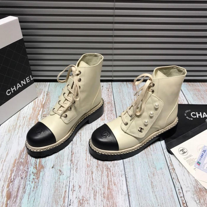 CN ANKLE BOOTS