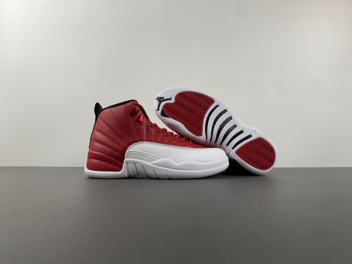AIR JORDAN 12 RETRO GYM RED 130690-600