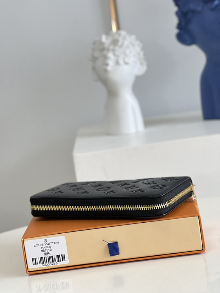 LOUI VUITTO WALLET 19.5x10.5 x2.5CM