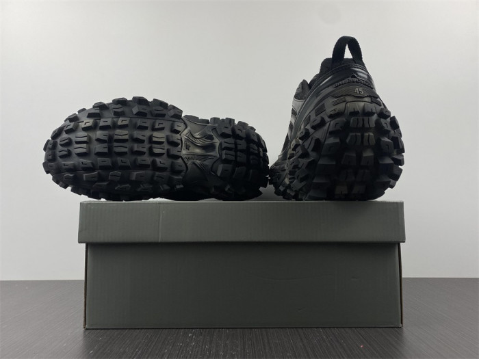 bl deferder chunky-sole sneaker