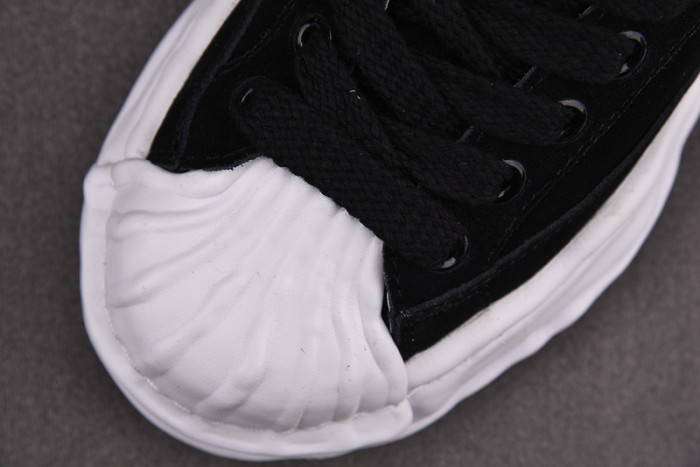 Ma*s*n mihara yasuhiro sneaker
