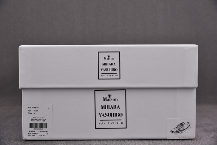 Ma*s*n mihara yasuhiro sneaker