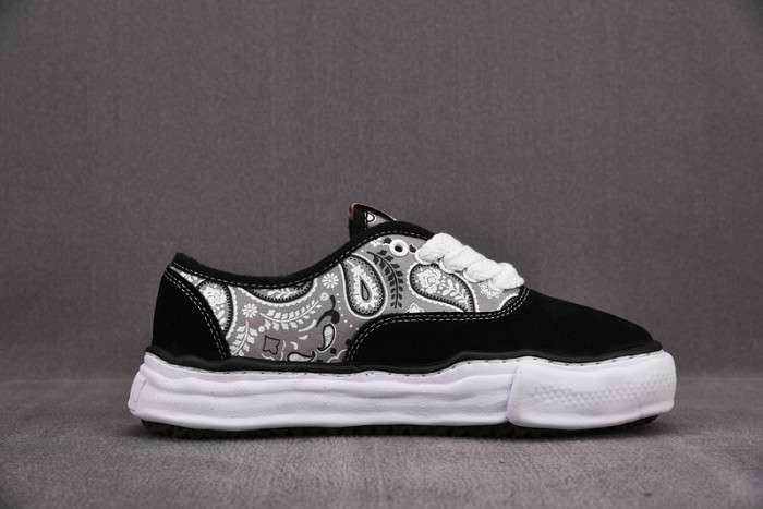 Ma*s*n mihara yasuhiro sneaker