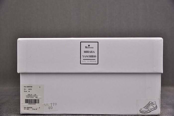 Ma*s*n mihara yasuhiro sneaker