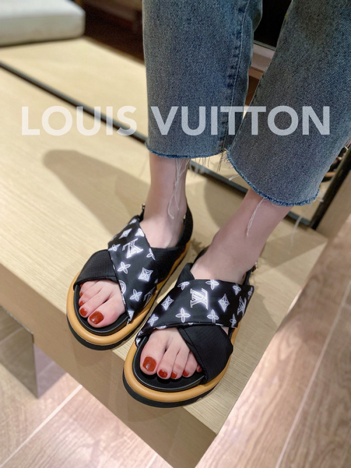 lovt sandal