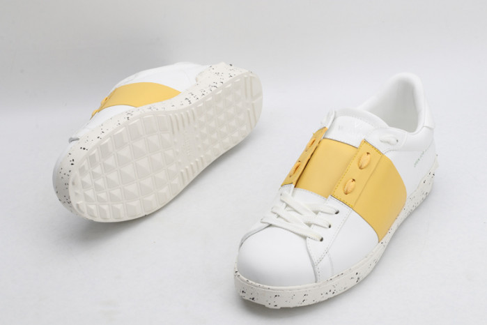 v*lentino sneaker