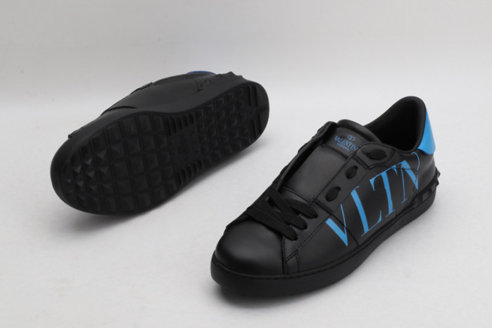 v*lentino sneaker