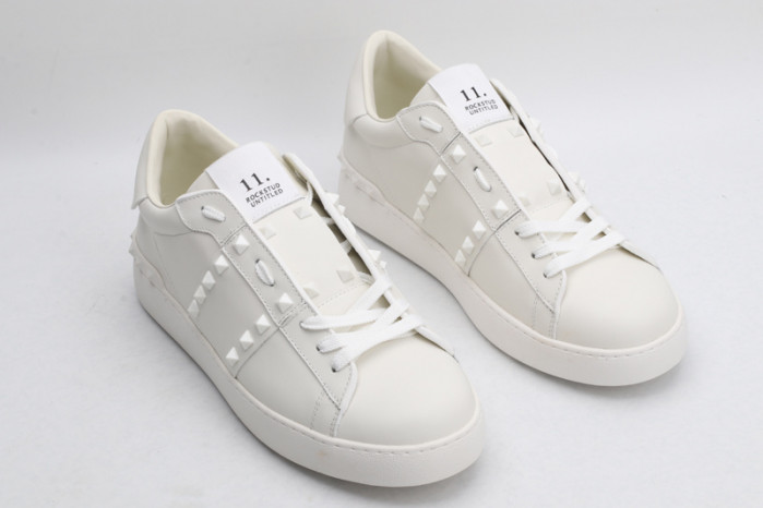v*lentino sneaker