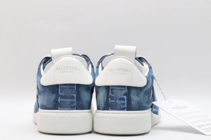 v*lentino sneaker