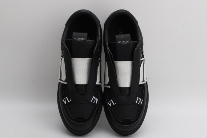 v*lentino sneaker