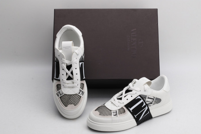 v*lentino sneaker