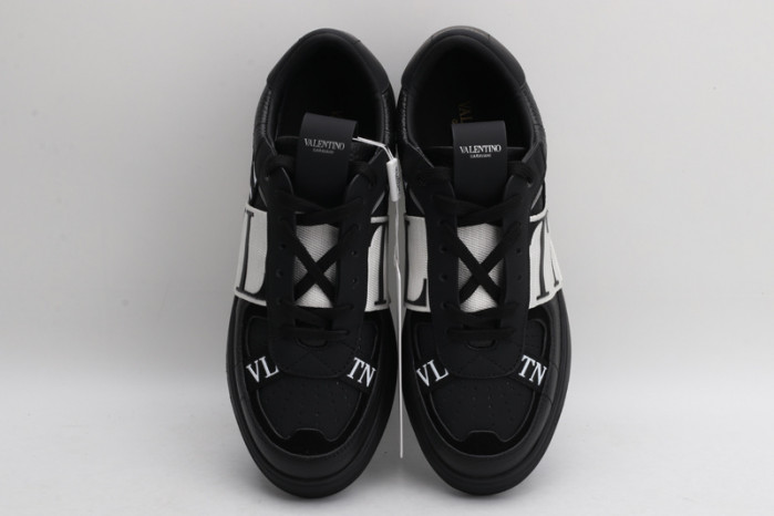 v*lentino sneaker