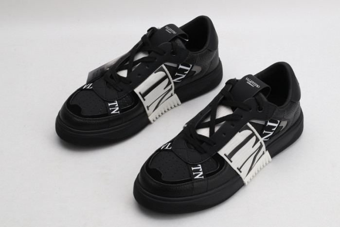 v*lentino sneaker