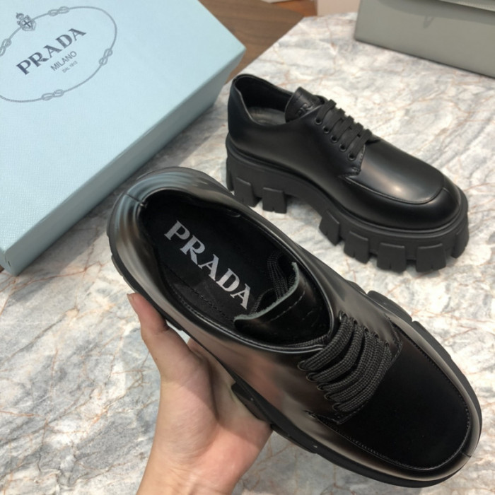 prad loafer