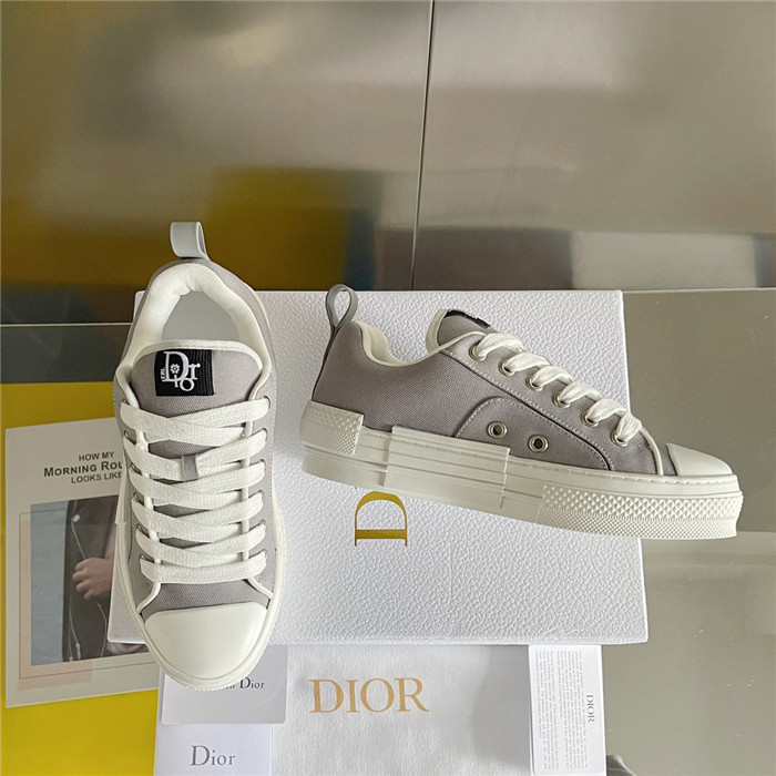 dr b23 sneakers