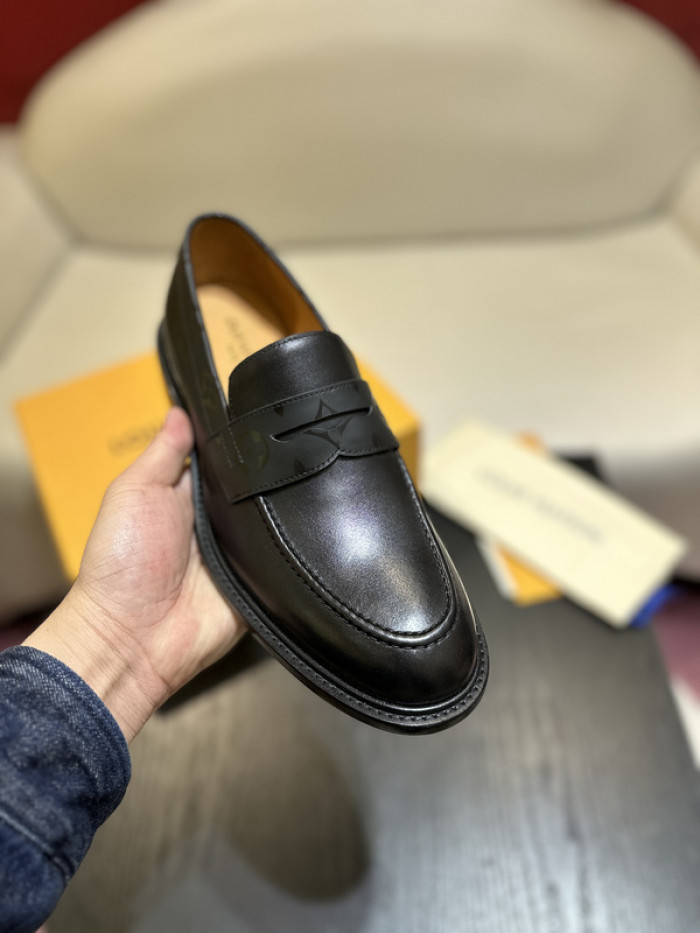 lovt loafer