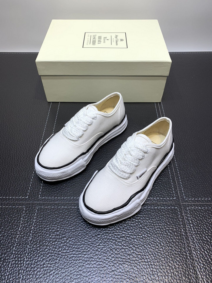 Ma*s*n mihara yasuhiro sneaker