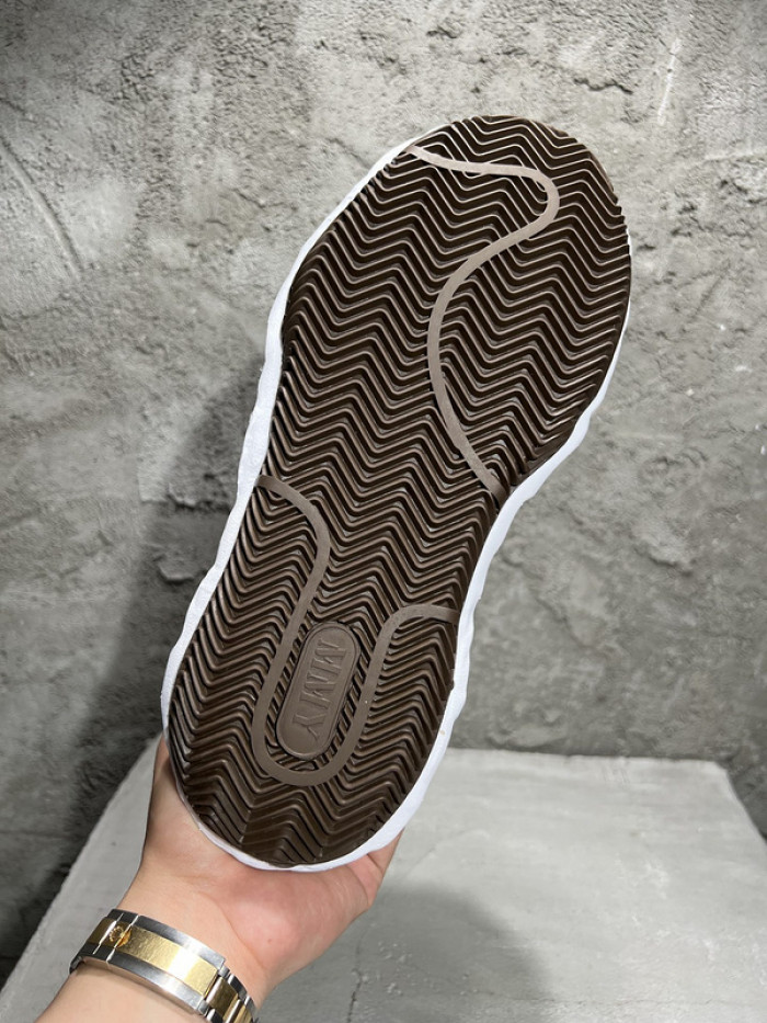 Ma*s*n mihara yasuhiro sneaker