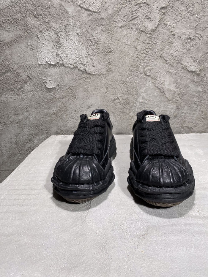 Ma*s*n mihara yasuhiro sneaker