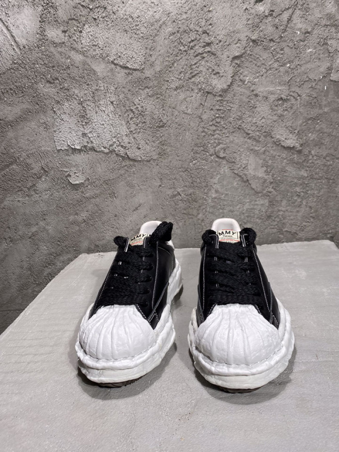Ma*s*n mihara yasuhiro sneaker