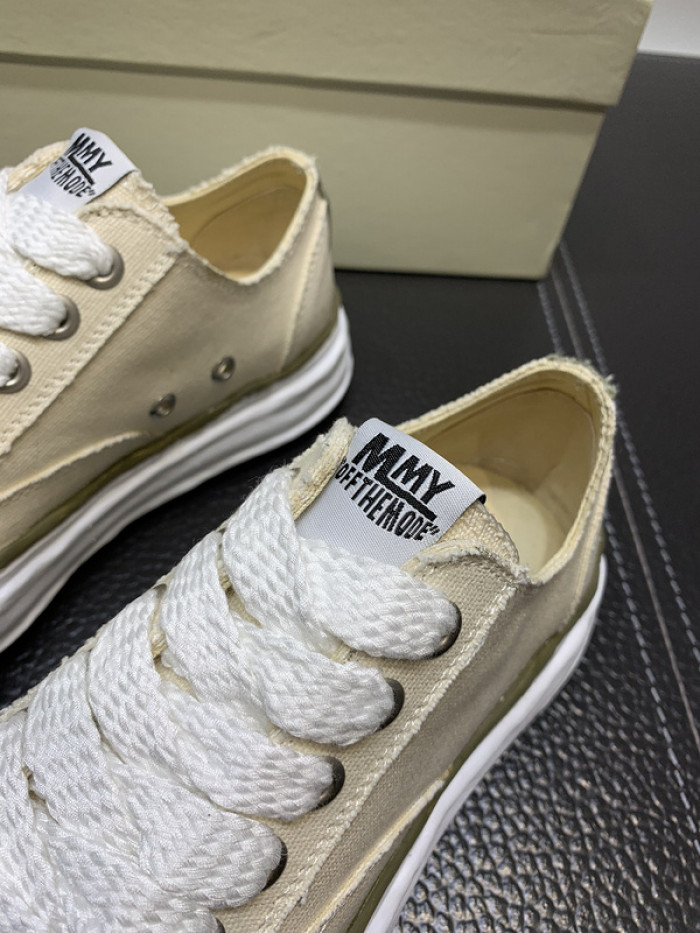 Ma*s*n mihara yasuhiro sneaker