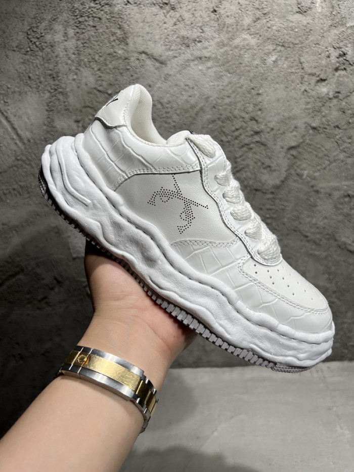 Ma*s*n mihara yasuhiro sneaker