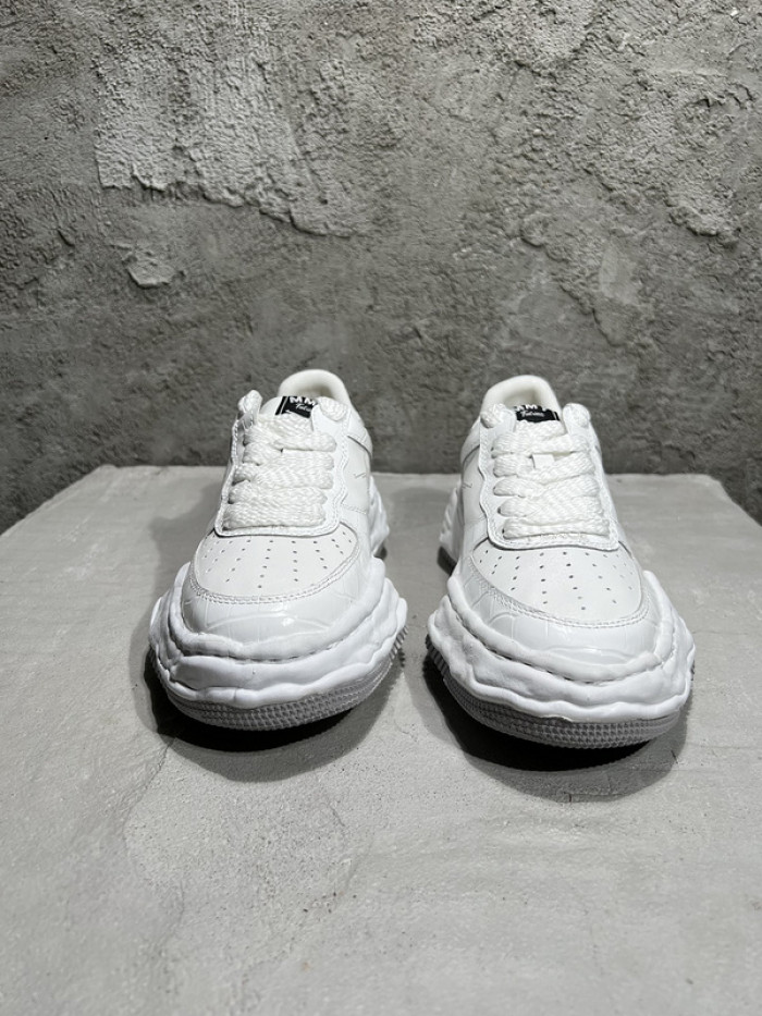 Ma*s*n mihara yasuhiro sneaker