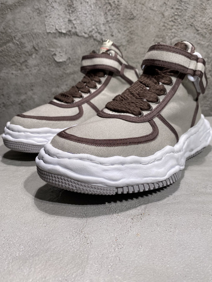 Ma*s*n mihara yasuhiro sneaker
