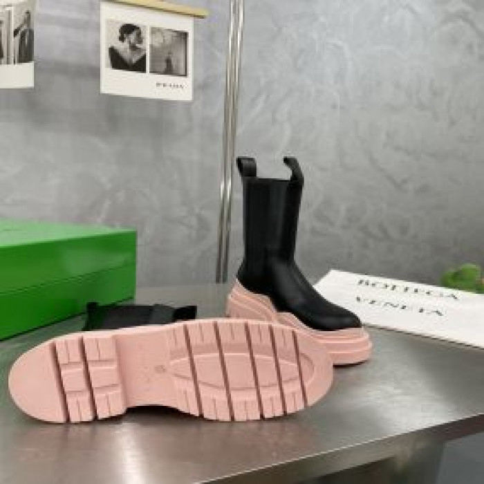 bo*te*ga Ve*ne*ta boots