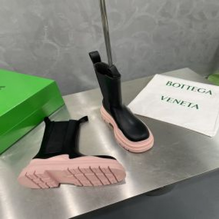 bo*te*ga Ve*ne*ta boots
