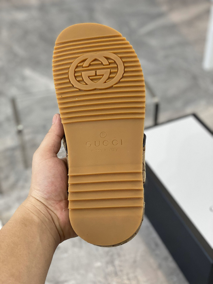 guc sandal