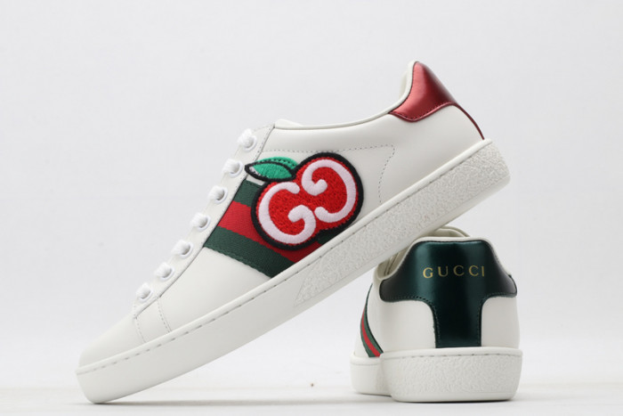 gi ace embroidered low-top sneaker