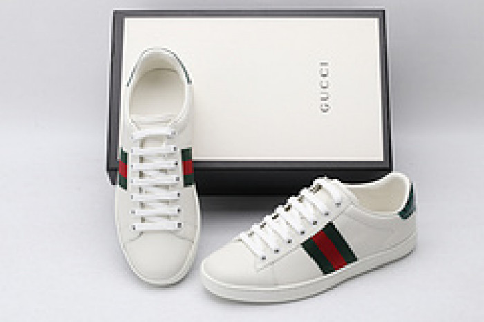 gi ace embroidered low-top sneaker