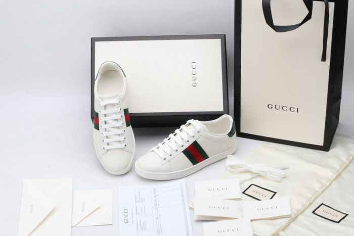 gi ace embroidered low-top sneaker