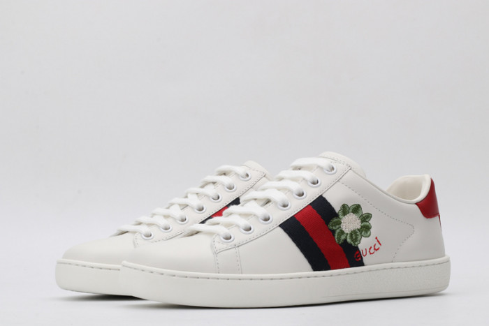 gi ace embroidered low-top sneaker