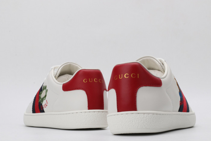 gi ace embroidered low-top sneaker