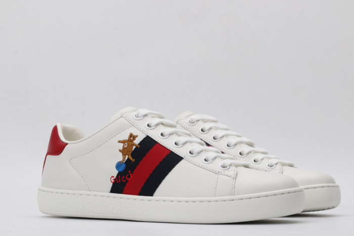 gi ace embroidered low-top sneaker