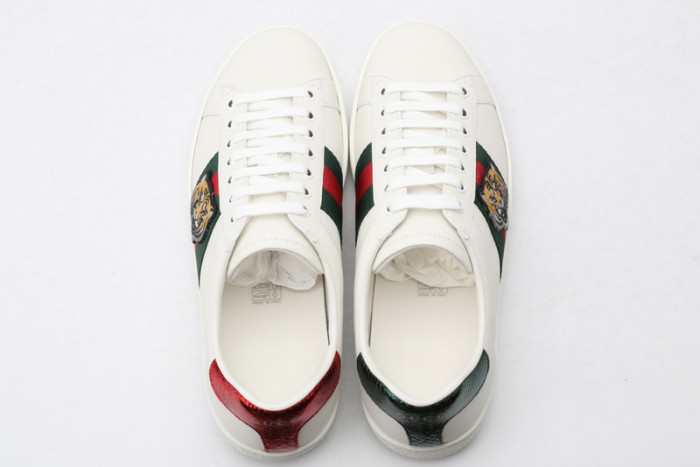 gi ace embroidered low-top sneaker