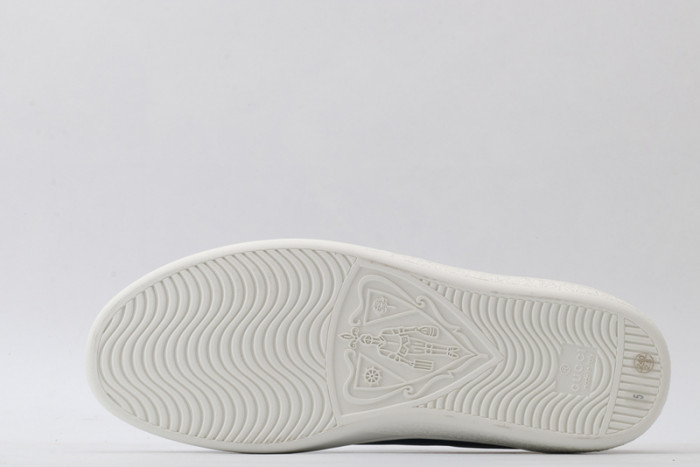 gi ace embroidered low-top sneaker
