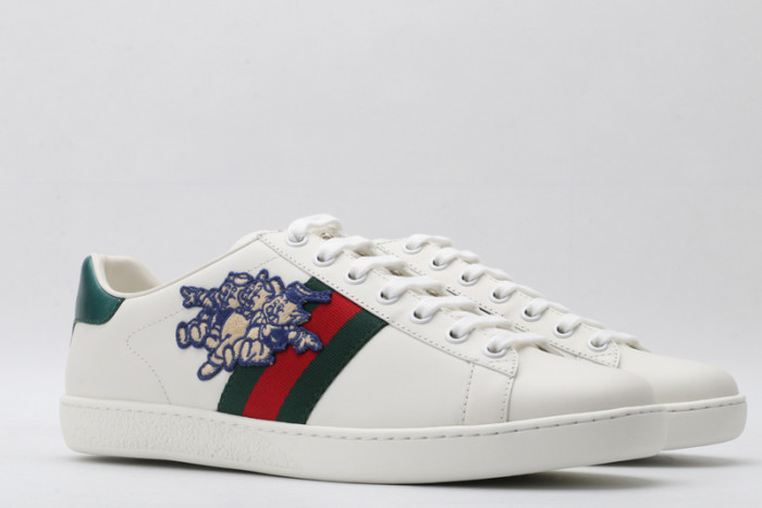 gi ace embroidered low-top sneaker