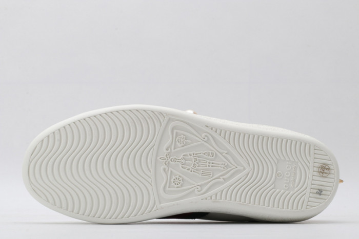 gi ace embroidered low-top sneaker