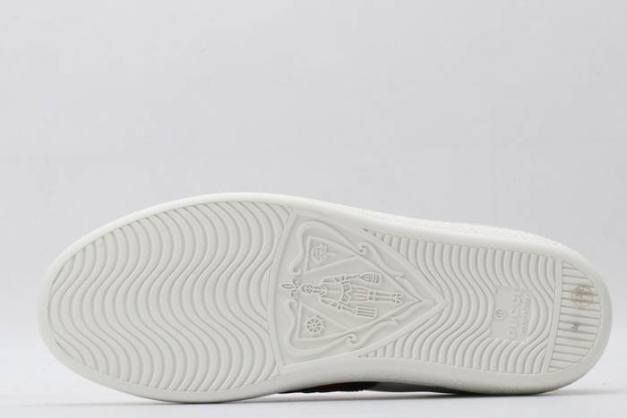gi ace embroidered low-top sneaker