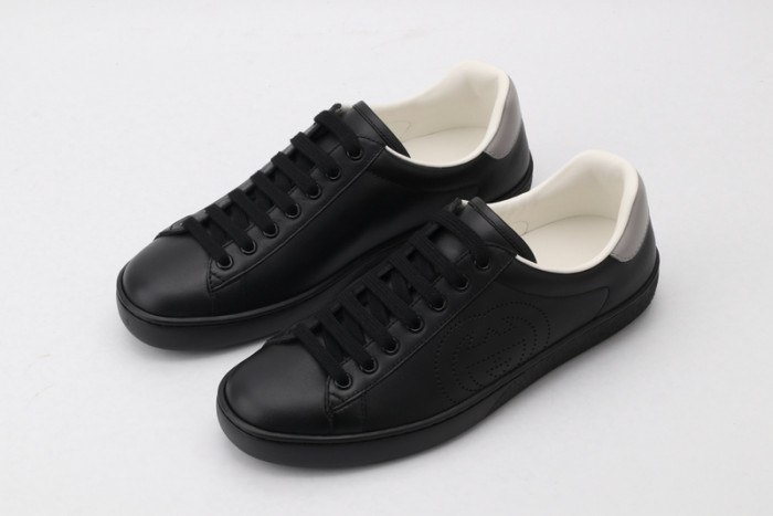 gi ace embroidered low-top sneaker