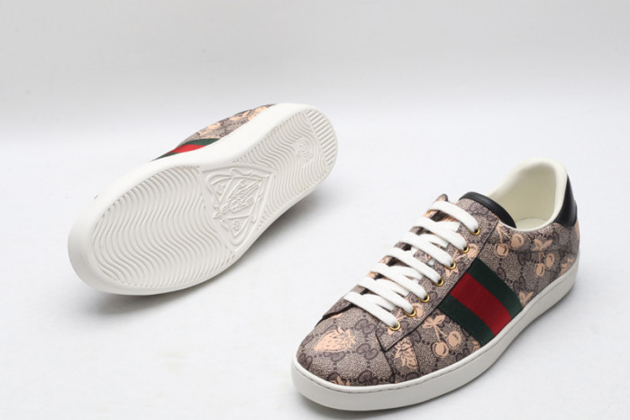 gi ace embroidered low-top sneaker