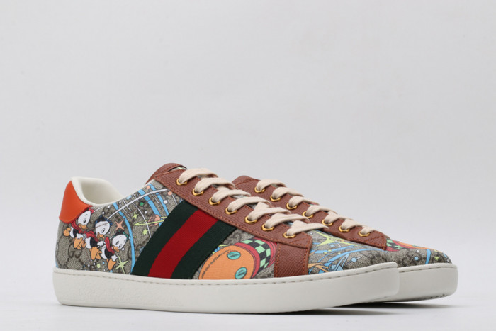 gi ace embroidered low-top sneaker